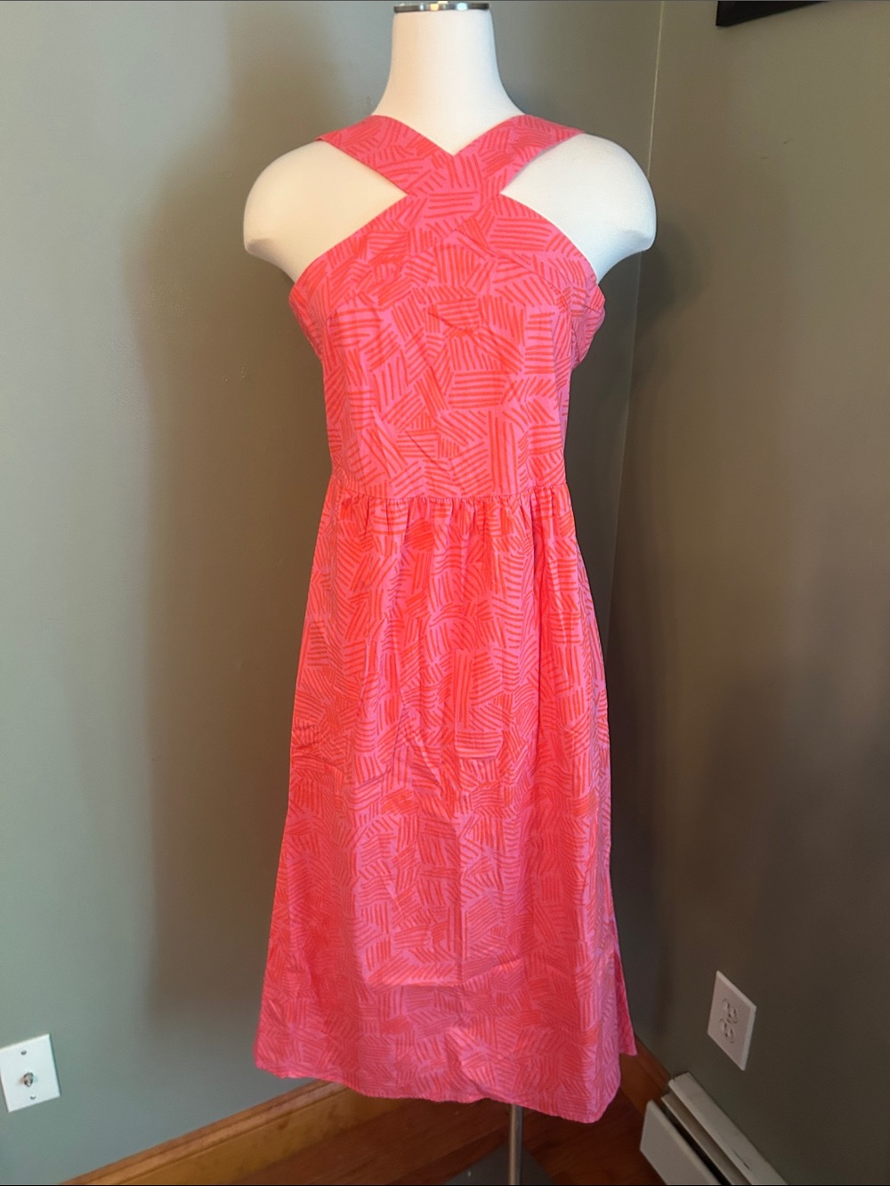Cross-Neck Pink Midi Dress with Gathered Waist